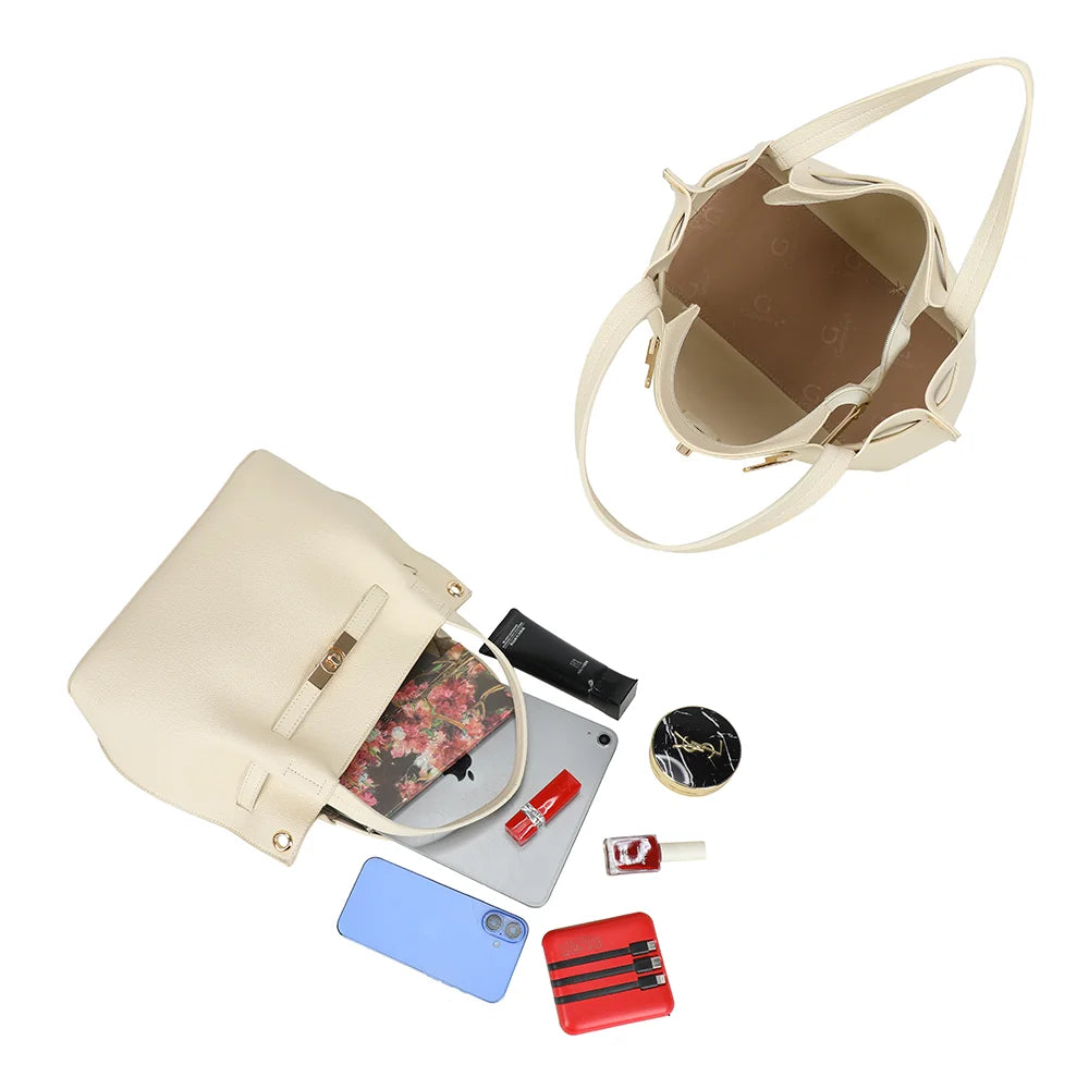 Intérieur du Talyne beige : doublure logo Gallantry, place pour mini tablette, smartphone et maquillage – réf. KJ-62094