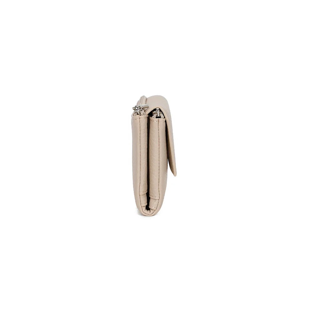 Profil du portefeuille Tilda beige : 2,5 cm d’épaisseur, facile à glisser dans un sac – réf. FD-81006