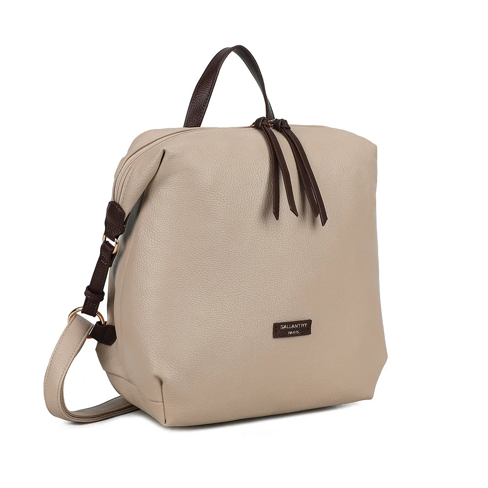 Urbania Chic taupe/coffee vu de trois quarts : silhouette souple et structurée, attaches latérales dorées – réf. JC-53007
