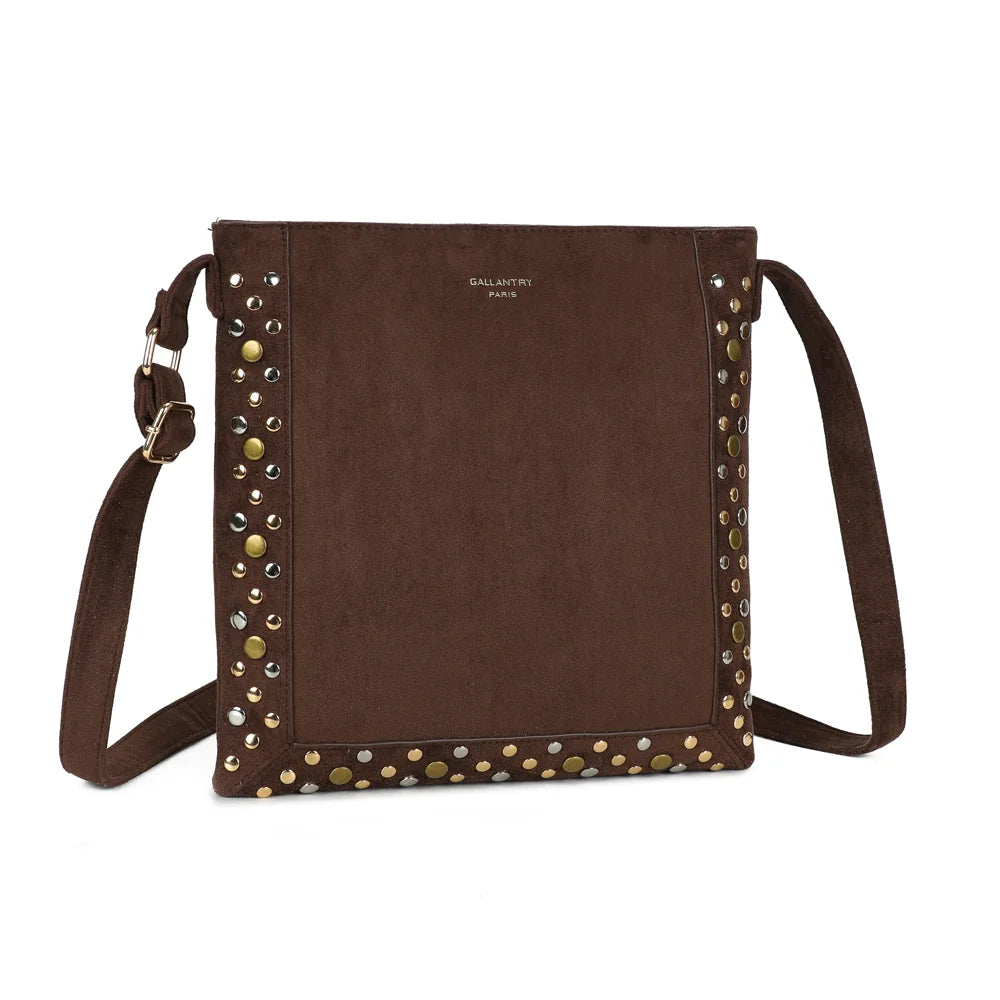 Velia café vu de trois quarts : silhouette plate et bandoulière réglable à boucle dorée – réf. JC-53004