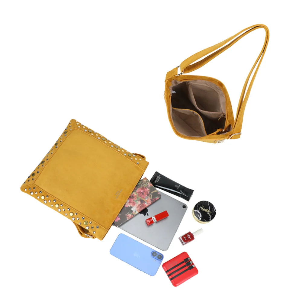 Intérieur doublé du Velia jaune avec compartiments pour téléphone, maquillage et petits essentiels – réf. JC-53004