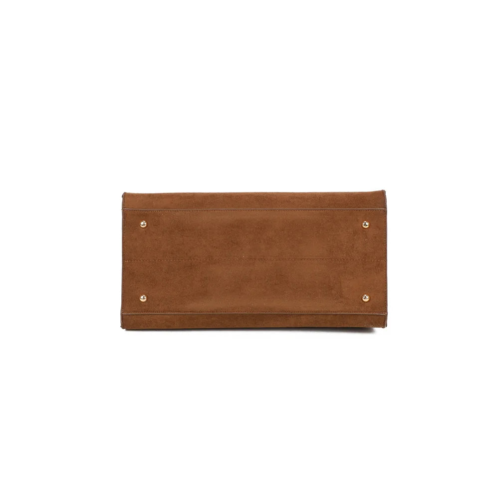 Dessous du Vera Velours marron : base en velours structurée avec des bordures passepoilées – réf. R-9444-2
