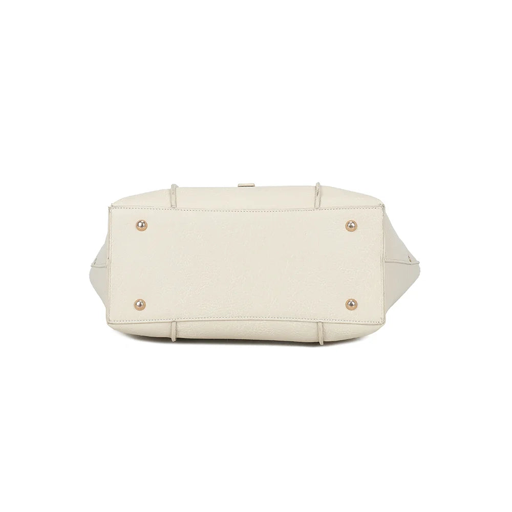 Dessous du sac Verde beige, pour découvrir la base de ce cabas porté épaule – réf. A-9450-1