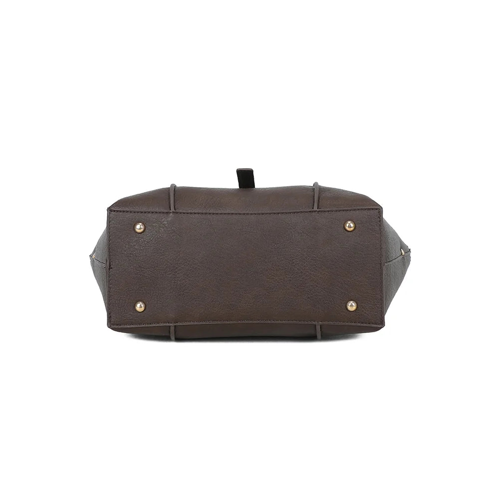 Dessous du sac Verde café, pour découvrir la base de ce cabas porté épaule – réf. A-9450-1