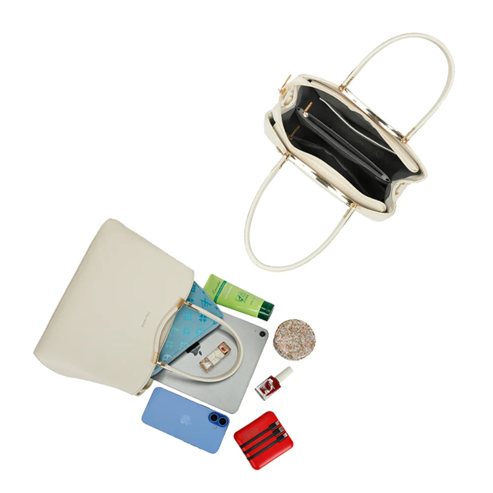 Intérieur du Victoria Élégance beige : compartiments et poche zippée pour ranger téléphone et essentiels – réf. R-1992
