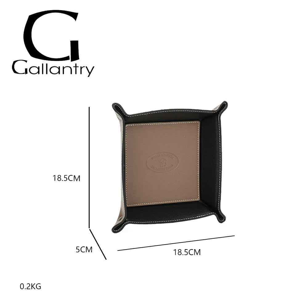 Dimensions du vide-poche Vegan taupe : 18,5 × 18,5 cm, bords de 5 cm de haut, 0,2 kg – réf. R-1703