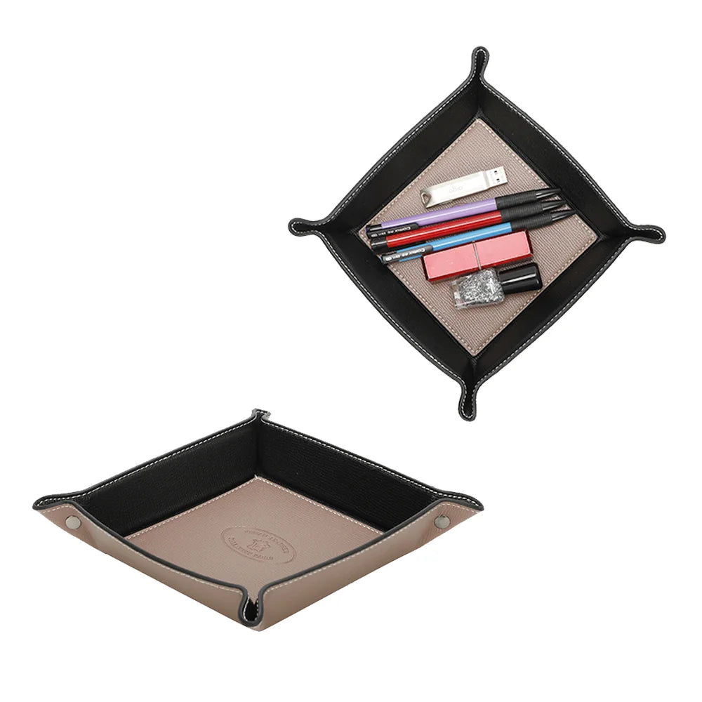 Vide-poche Vegan taupe garni de stylos, d’une clé USB et d’un rouge à lèvres, bords repliables à pressions – réf. R-1703