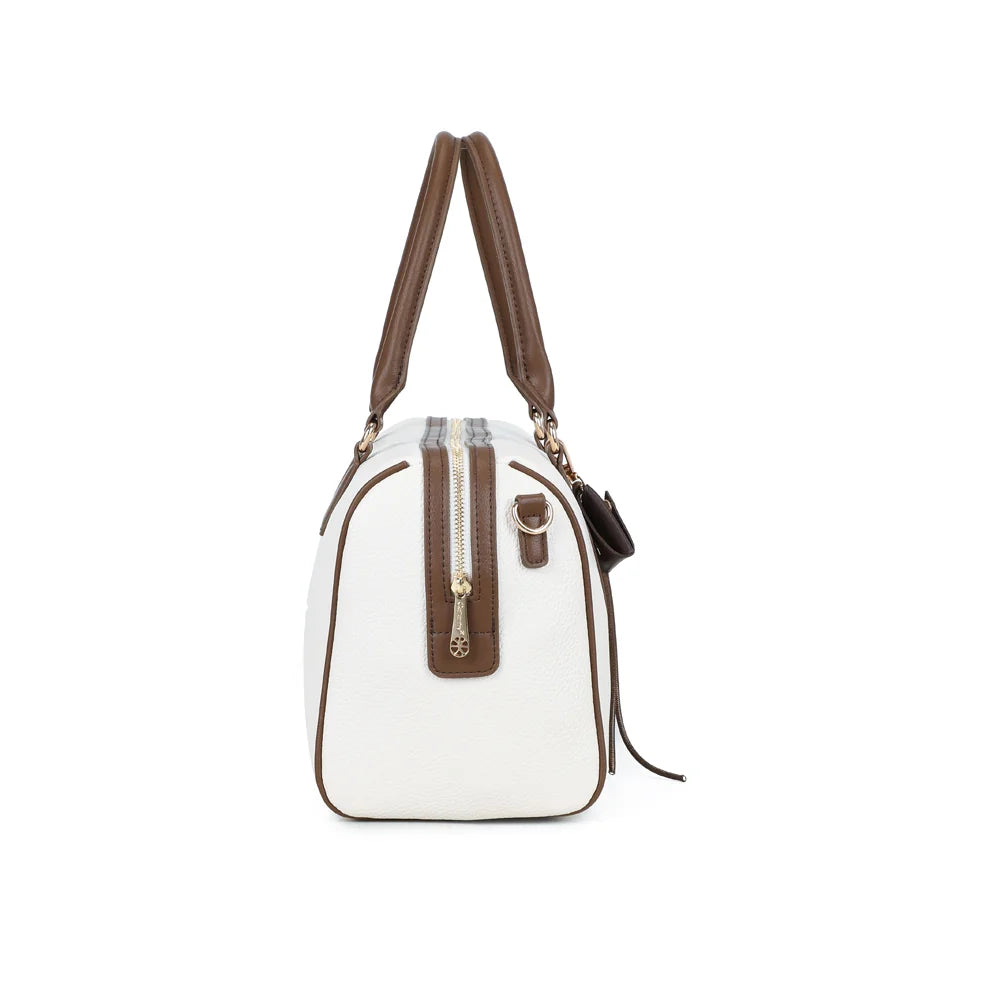 Profil du Weekender beige/coffee : anneau latéral doré pour accrocher la bandoulière amovible – réf. OS-51002