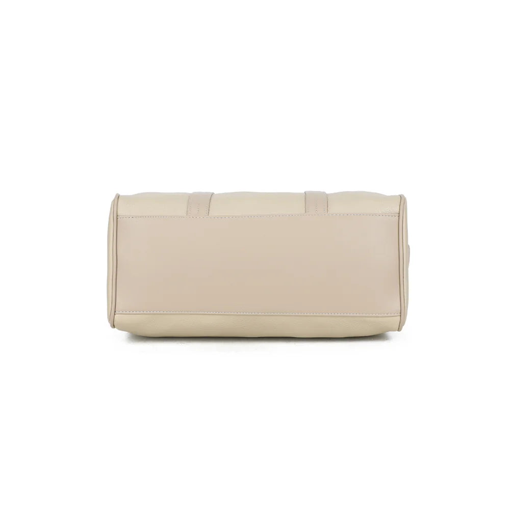 Dessous du Weekender taupe, base plate et structurée qui tient le sac bien droit – réf. OS-51002