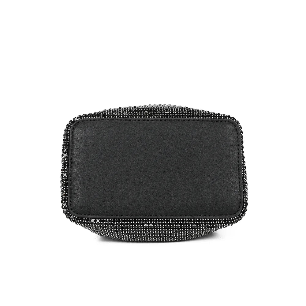 Dessous du Wendy noir : la base large de 17 × 10 cm qui donne sa forme au sac seau – réf. GL-37002