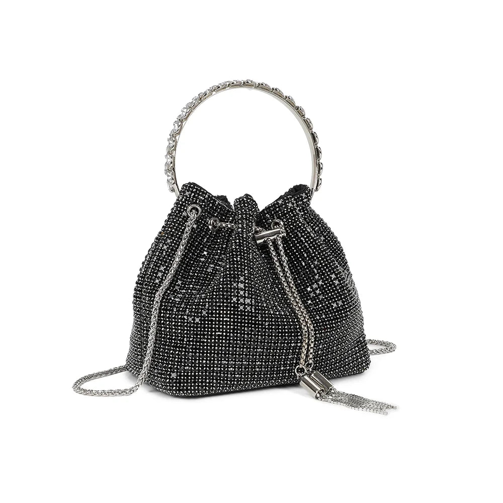 Wendy noir vu de trois quarts : cordon de serrage en chaînette terminé par des pompons à franges de strass – réf. GL-37002